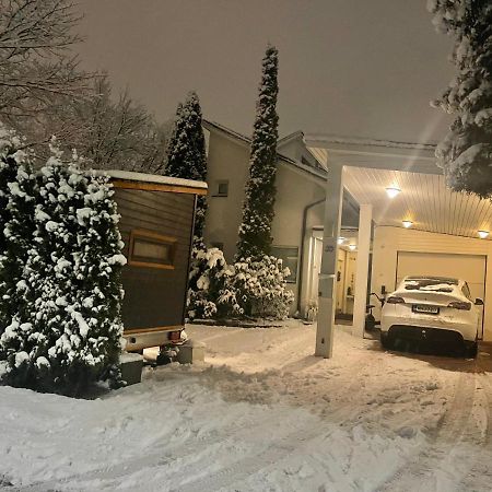Saunallinen Vierasmaja 1 Km Foeriltae Aurajoelta Turku Bagian luar foto